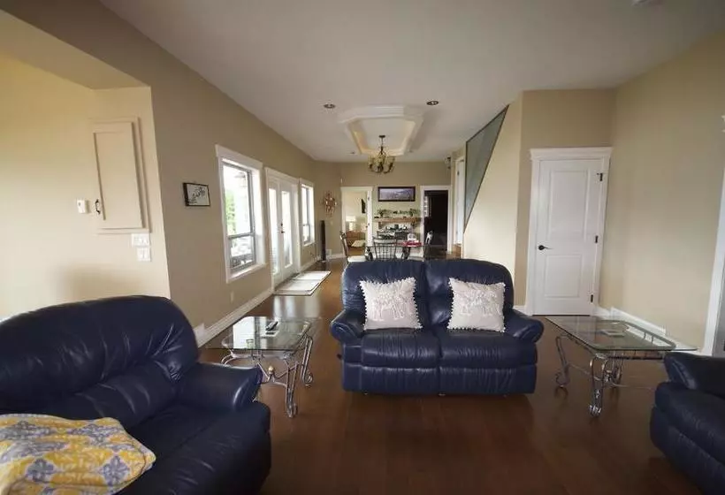 Bella Luna Bed And Breakfast