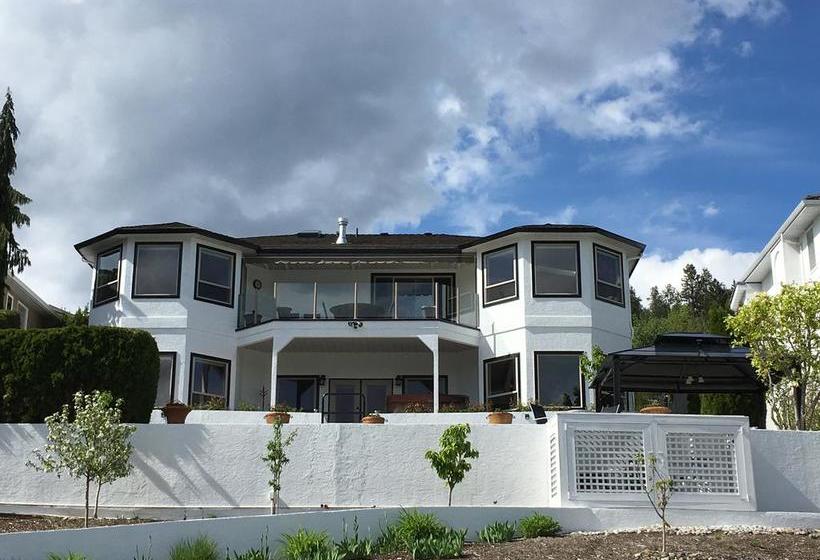 Bella Luna Bed And Breakfast