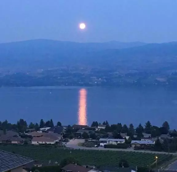 Bella Luna Bed And Breakfast