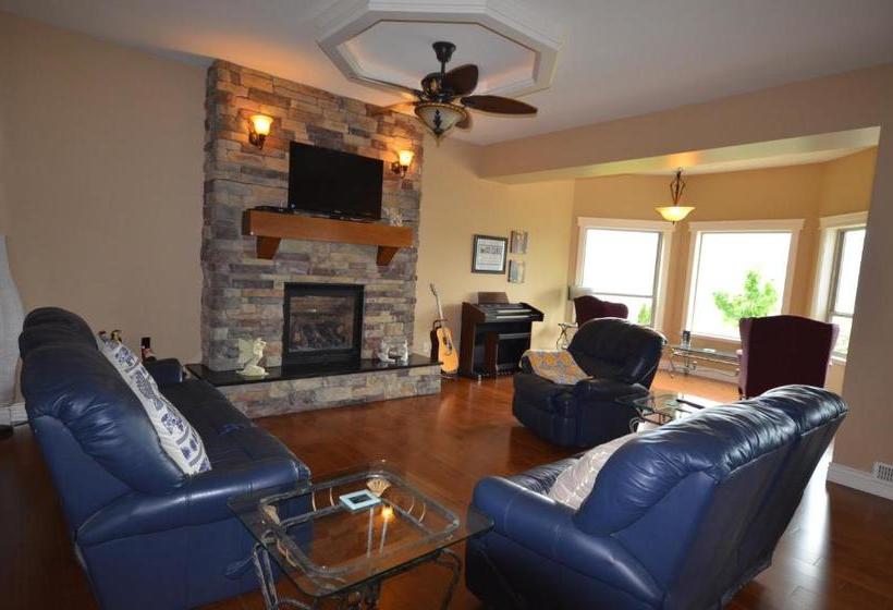 Bella Luna Bed And Breakfast