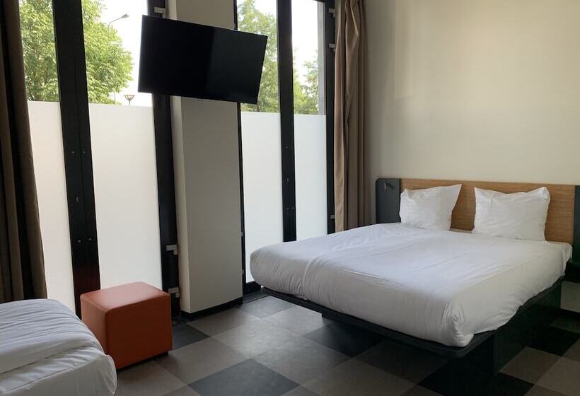 Easyhotel Maastricht City Centre