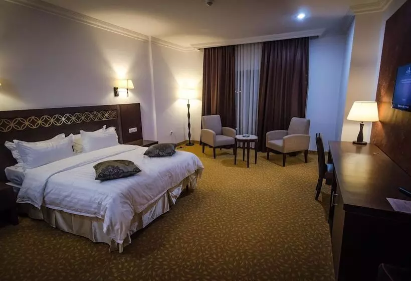 Hotelli El Bey Constantine