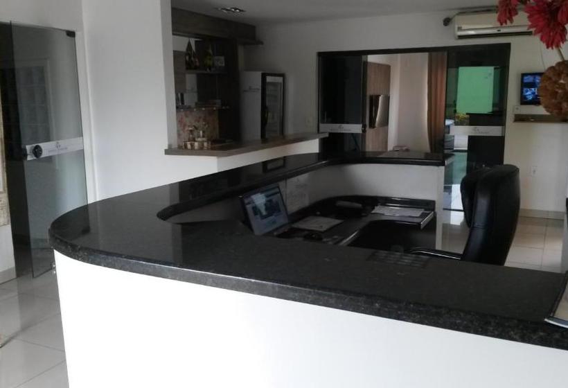 בית מלון כפרי Ferrari