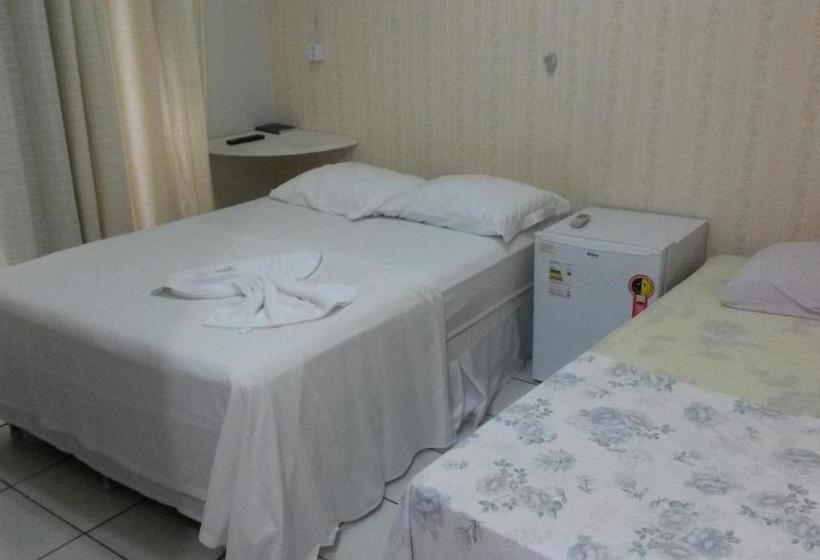 בית מלון כפרי Ferrari