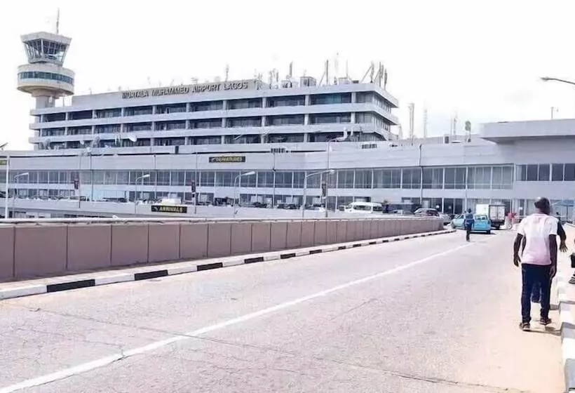 Rollace Hotel Lagos Intl