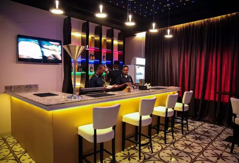 Rollace Hotel Lagos Intl