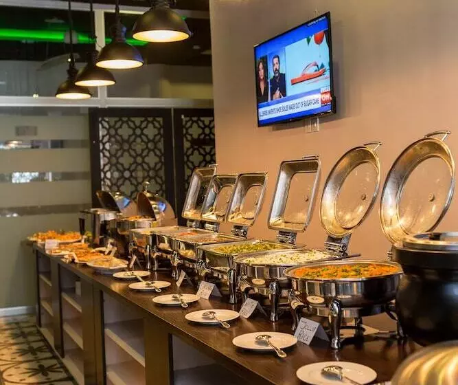 Rollace Hotel Lagos Intl