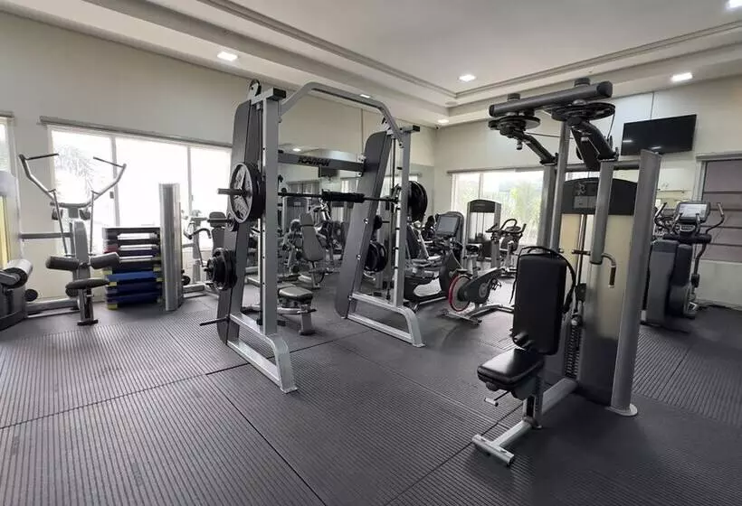 Rollace Hotel Lagos Intl