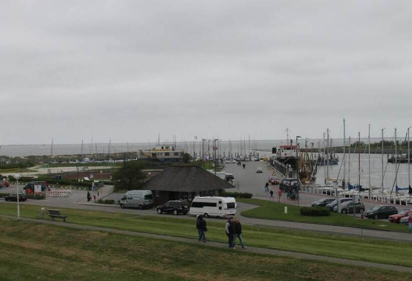 ホテル Vier Jahreszeiten Bensersiel