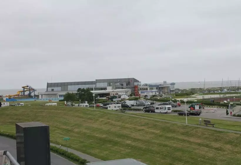 Hotelli Vier Jahreszeiten Bensersiel