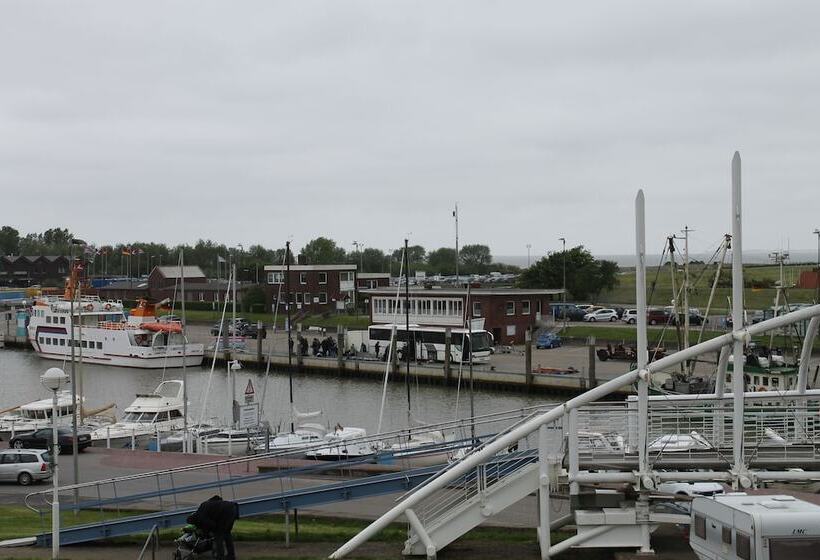 ホテル Vier Jahreszeiten Bensersiel