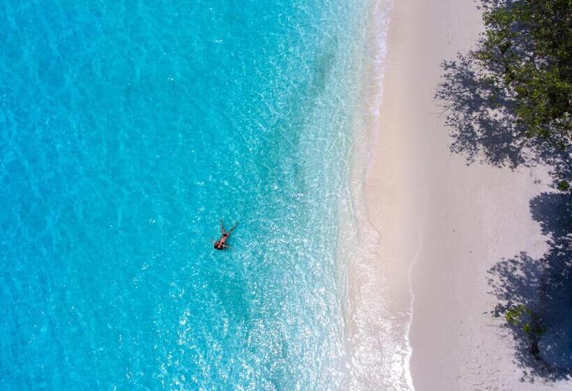Emerald Maldives Resort & Spa Deluxe All Inclusive