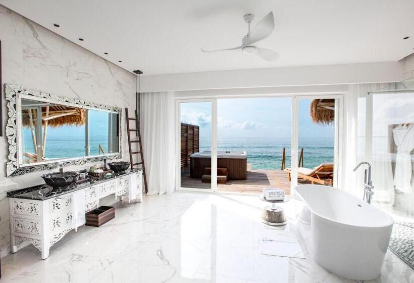 Emerald Maldives Resort & Spa Deluxe All Inclusive