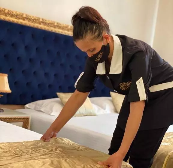 هتل Empire Albania