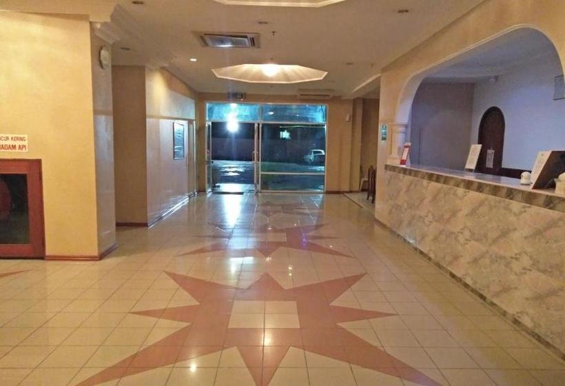 בית מלון כפרי Golden Palms