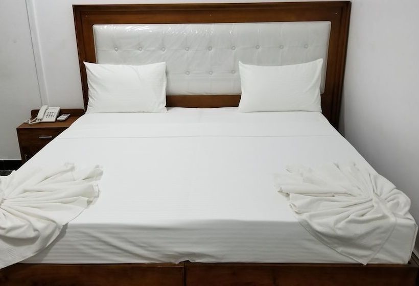 فندق Metro Marine Dr