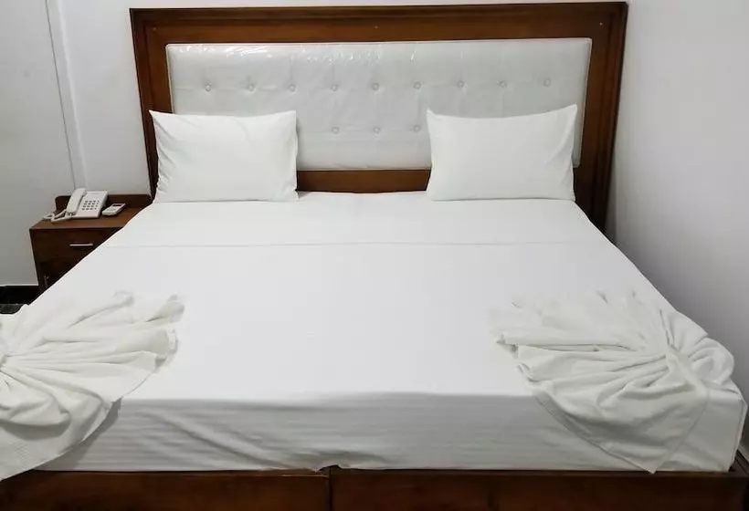 Hotelli Metro Marine Dr