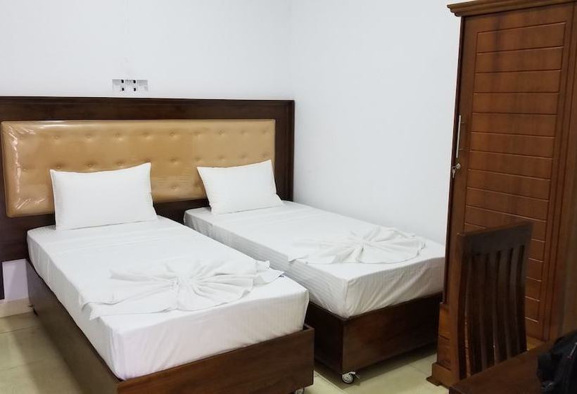 فندق Metro Marine Dr