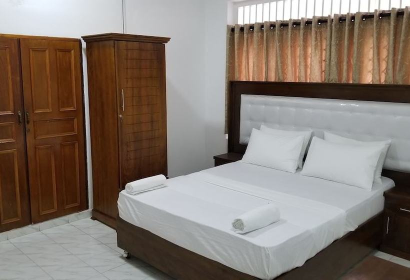 فندق Metro Marine Dr