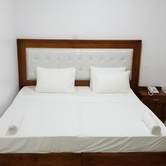 فندق Metro Marine Dr