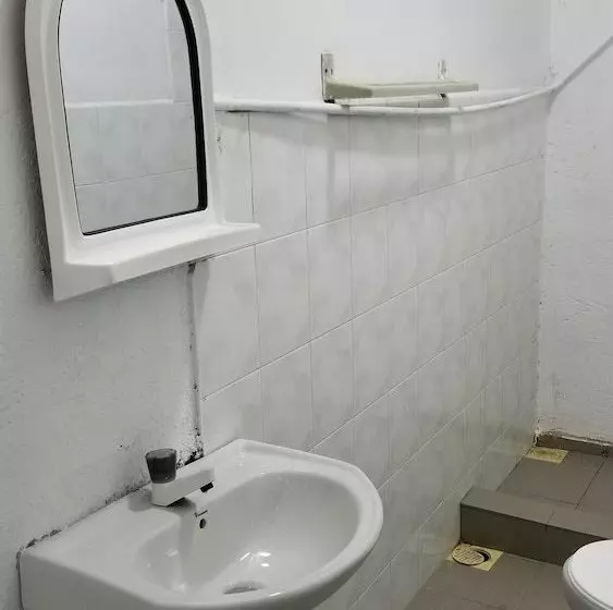 Hotelli Metro Marine Dr
