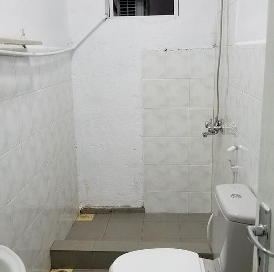 فندق Metro Marine Dr