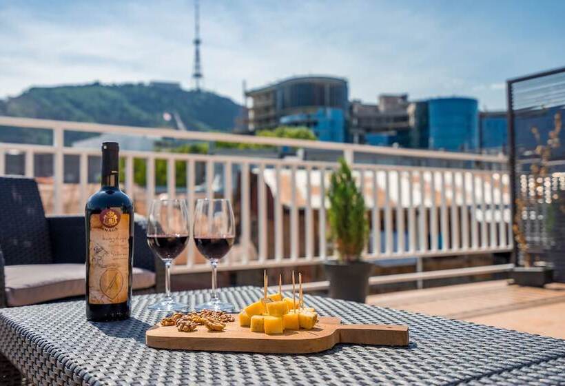 هتل Imperial House