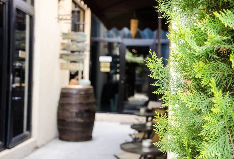 هتل Imperial House