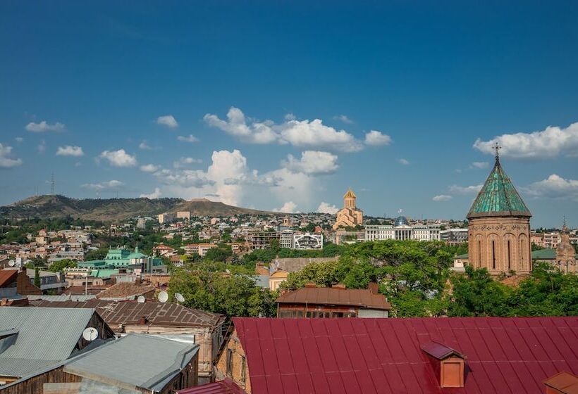 هتل Imperial House