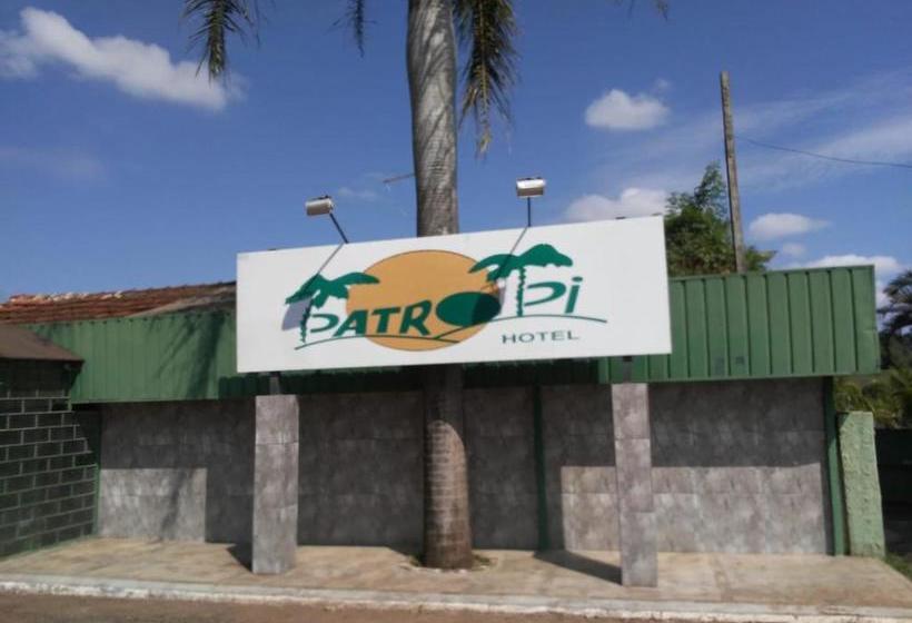 Отель Patropi