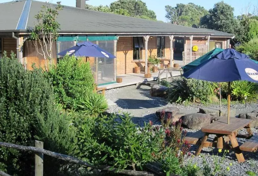 Punakaiki Rocks Hotel & Garden Bar