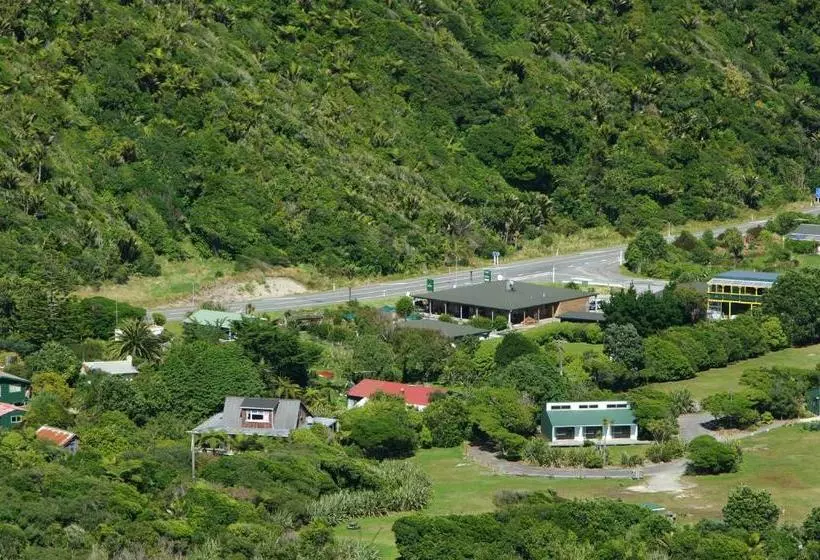 Punakaiki Rocks Hotel & Garden Bar
