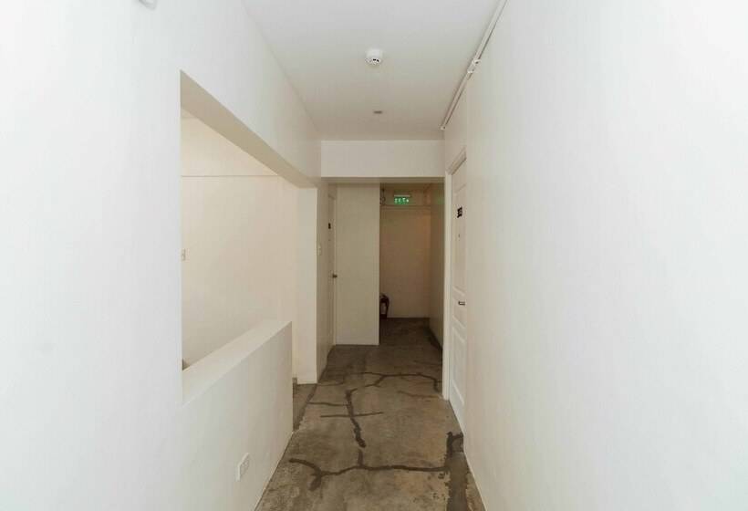 בית מלון כפרי Reddoorz Plus @ Boni Avenue Mandaluyong