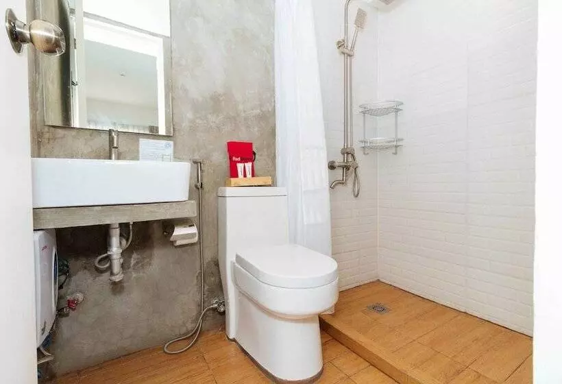 ホテル Reddoorz Plus @ Boni Avenue Mandaluyong