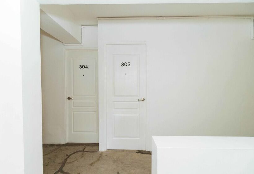 בית מלון כפרי Reddoorz Plus @ Boni Avenue Mandaluyong