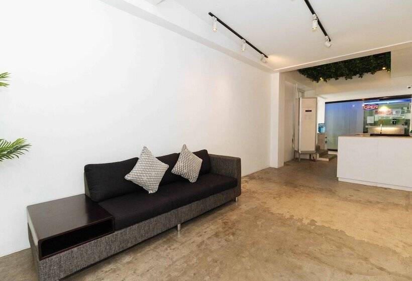 בית מלון כפרי Reddoorz Plus @ Boni Avenue Mandaluyong