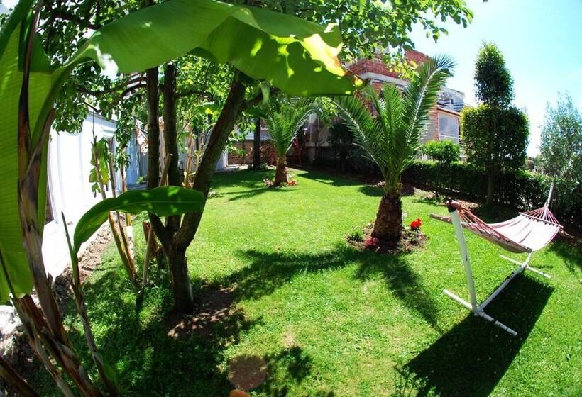 فندق Villa Green Garden