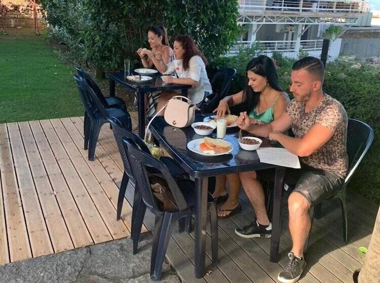 فندق Villa Green Garden