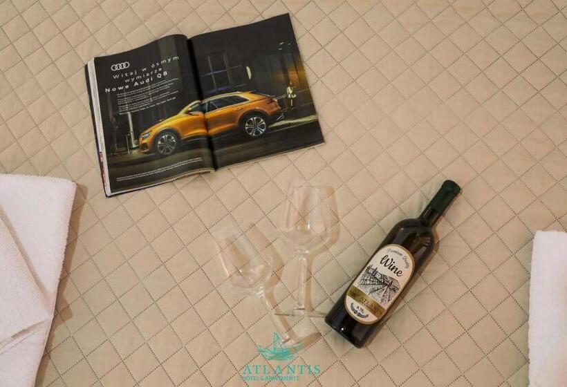 Atlantis Hotel & Apartments