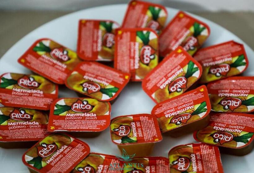 Atlantis Hotel & Apartments