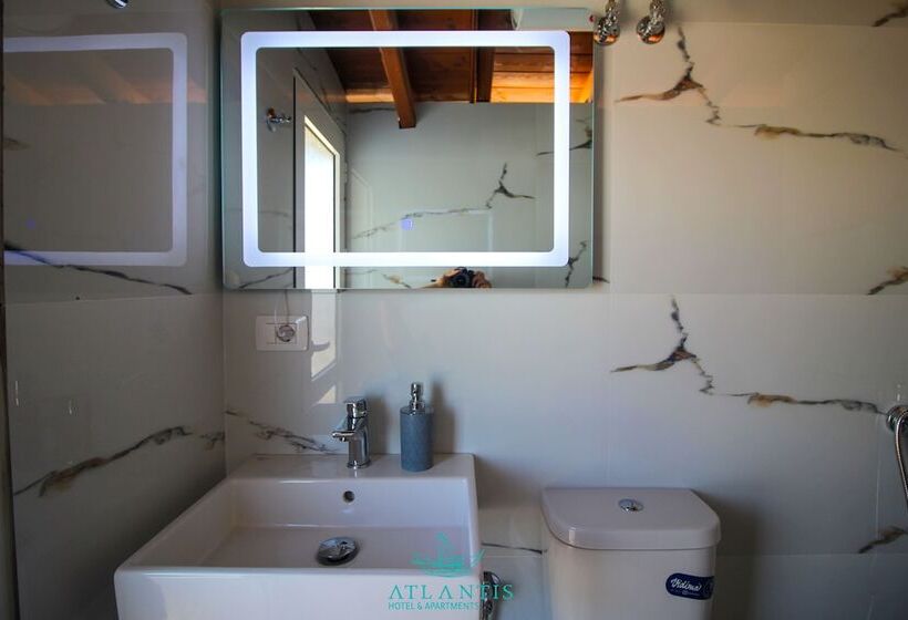 Atlantis Hotel & Apartments