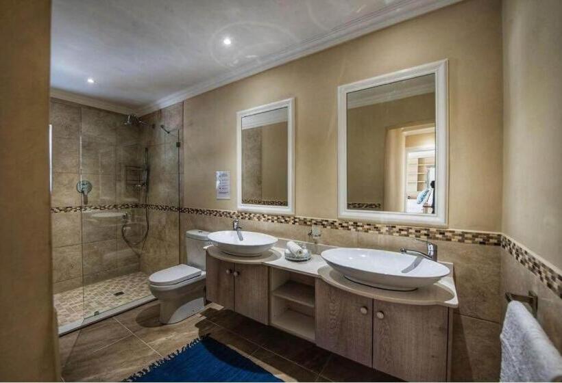 مبيت وإفطار 52 On Fish Hoek