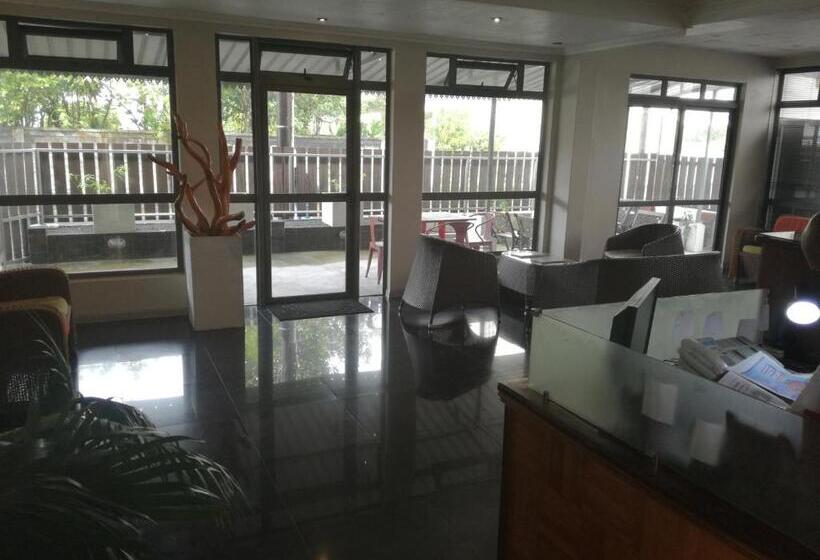 تختخواب و صبحانه Auberge Madelon