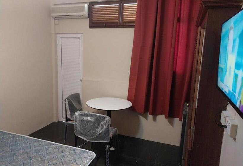 تختخواب و صبحانه Auberge Madelon