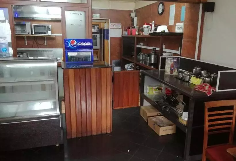 تختخواب و صبحانه Auberge Madelon