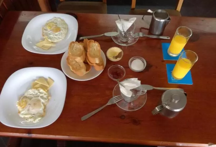 تختخواب و صبحانه Auberge Madelon