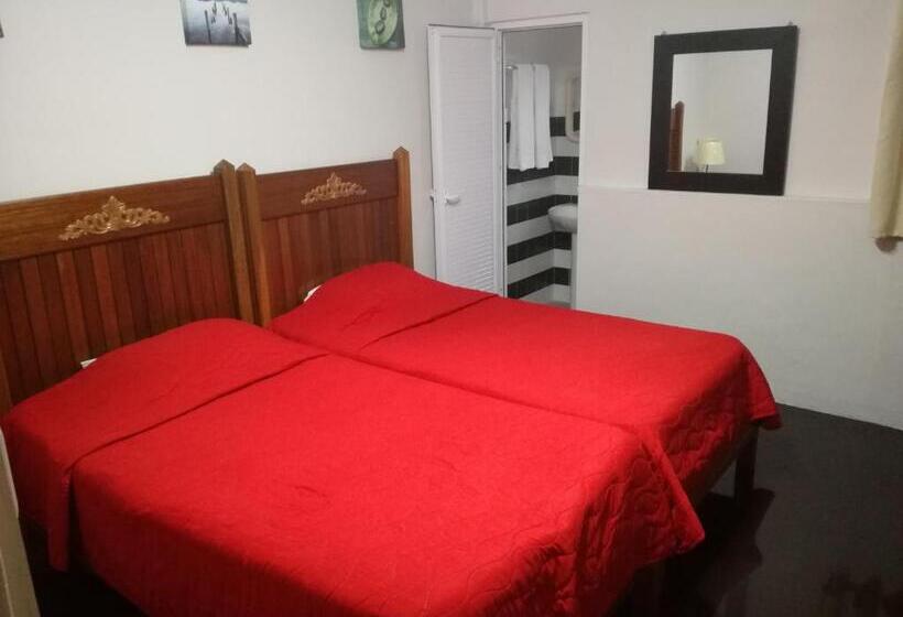 تختخواب و صبحانه Auberge Madelon