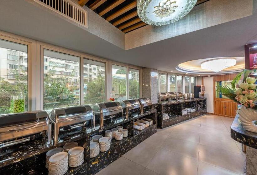 Days Hotel Yishun Guilin