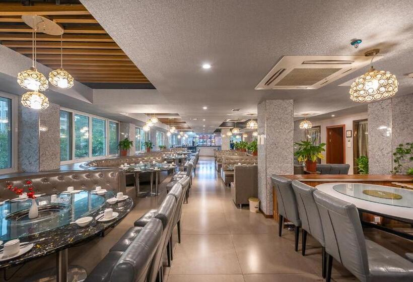 Days Hotel Yishun Guilin