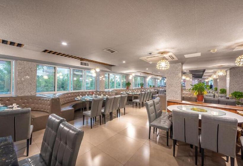 Days Hotel Yishun Guilin